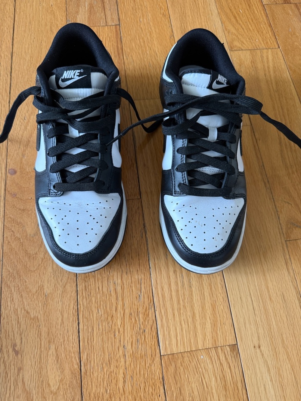 Nike Men’s Black and White Low-Top Nike Dunks